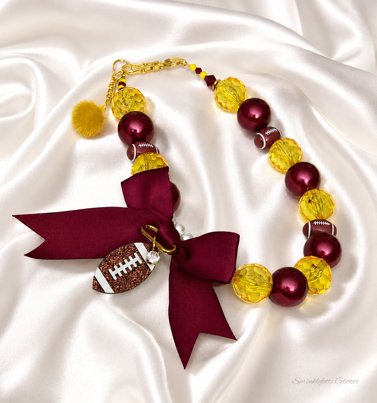 Game Day Football Necklace — obrázek produktu
